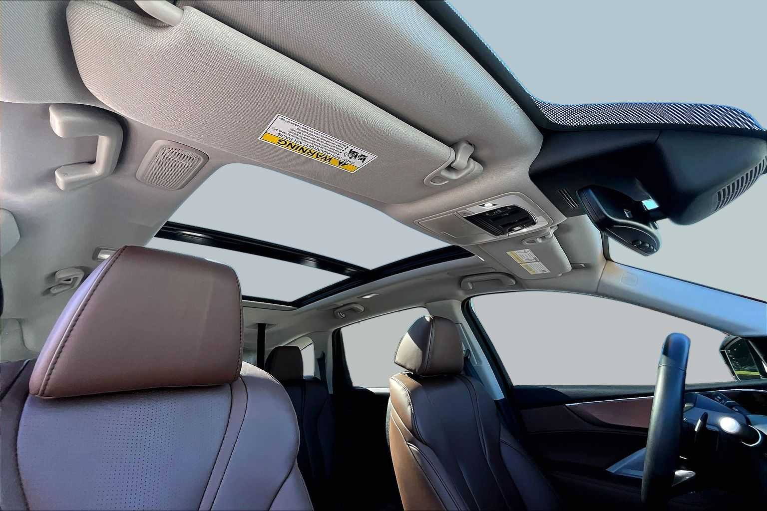 Used 2025 Platinum White Pearl Acura w/Technology Package image 14