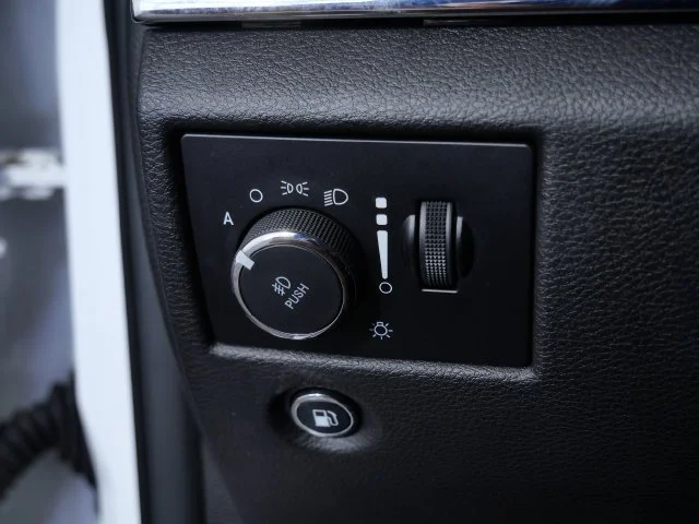 Used 2018 White Jeep Limited image 25