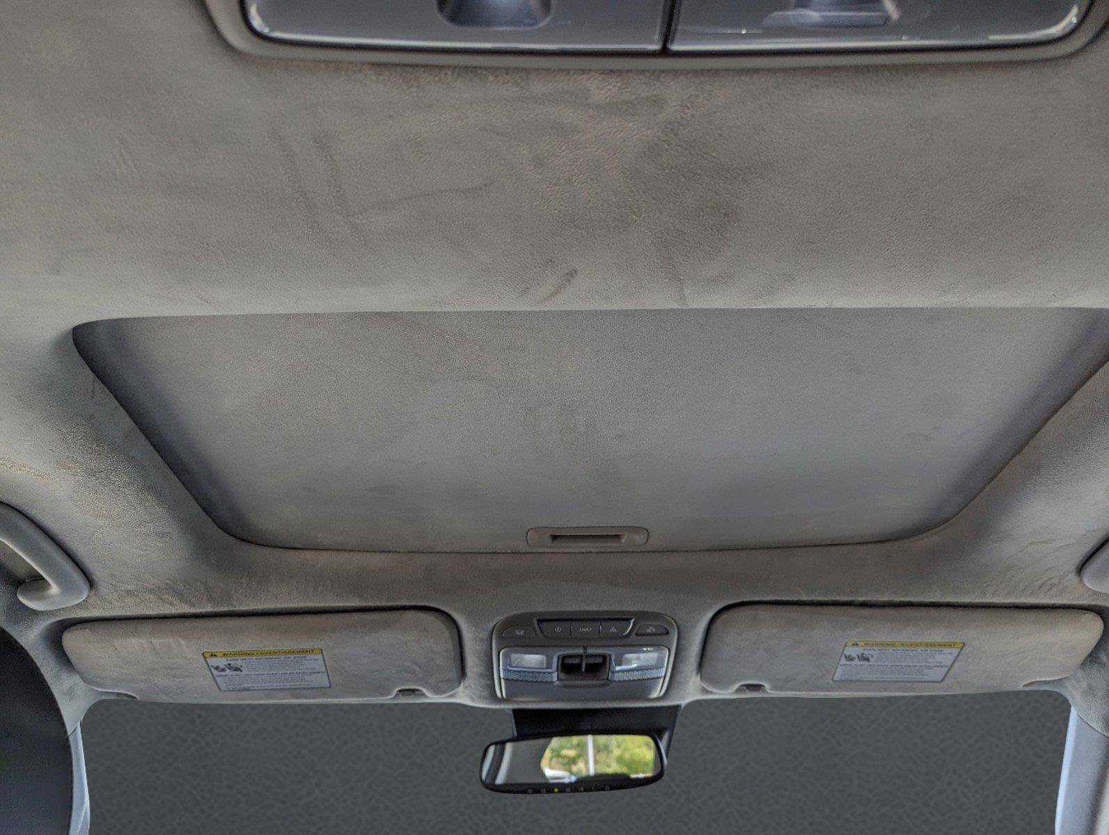 Used 2022 Glacial White Pearl Kia SX image 19