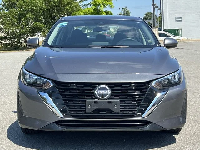 Used 2025 Gray Nissan SV image 16