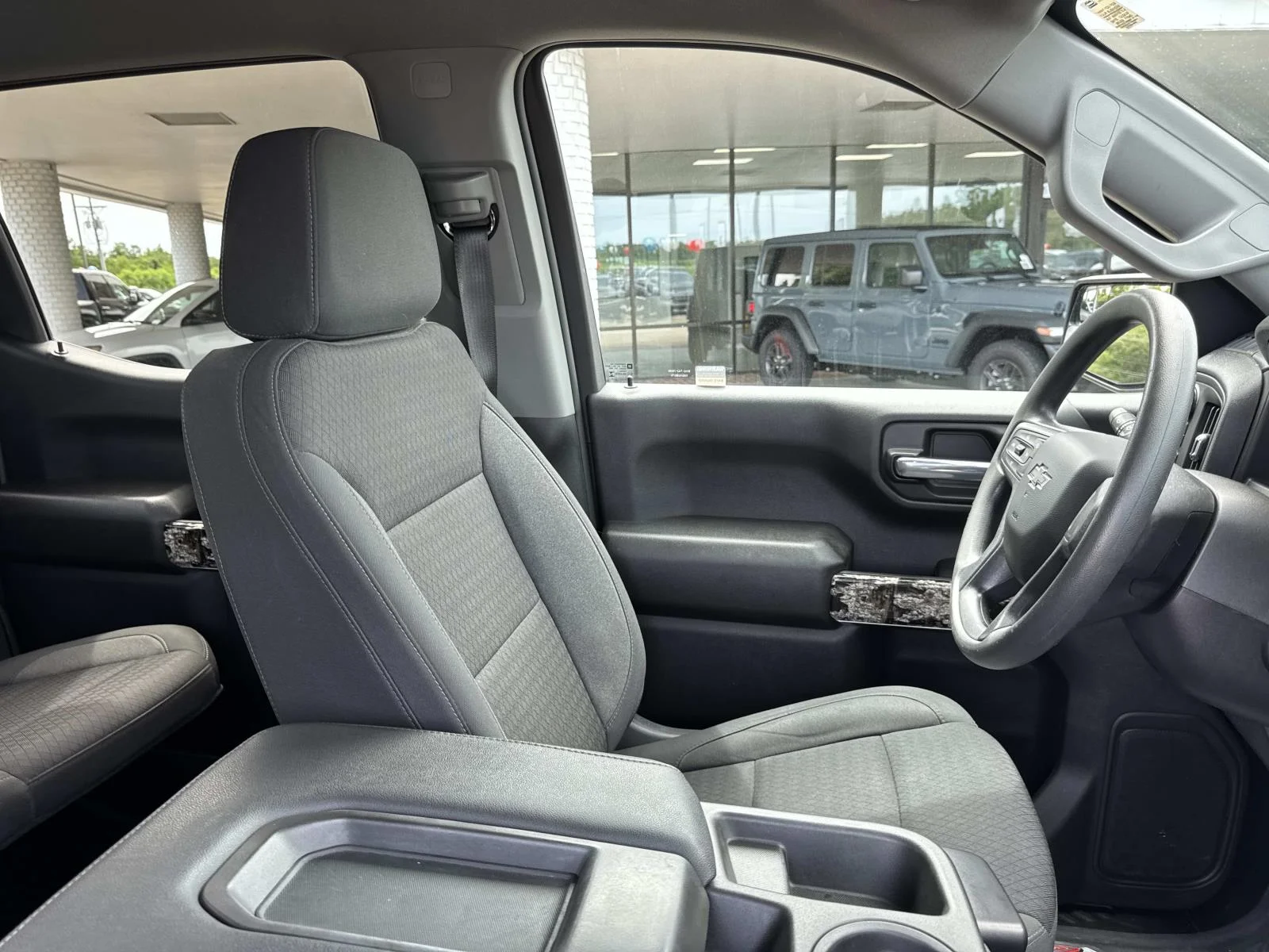 Used 2023 BLACK Chevrolet Custom Trail Boss image 10