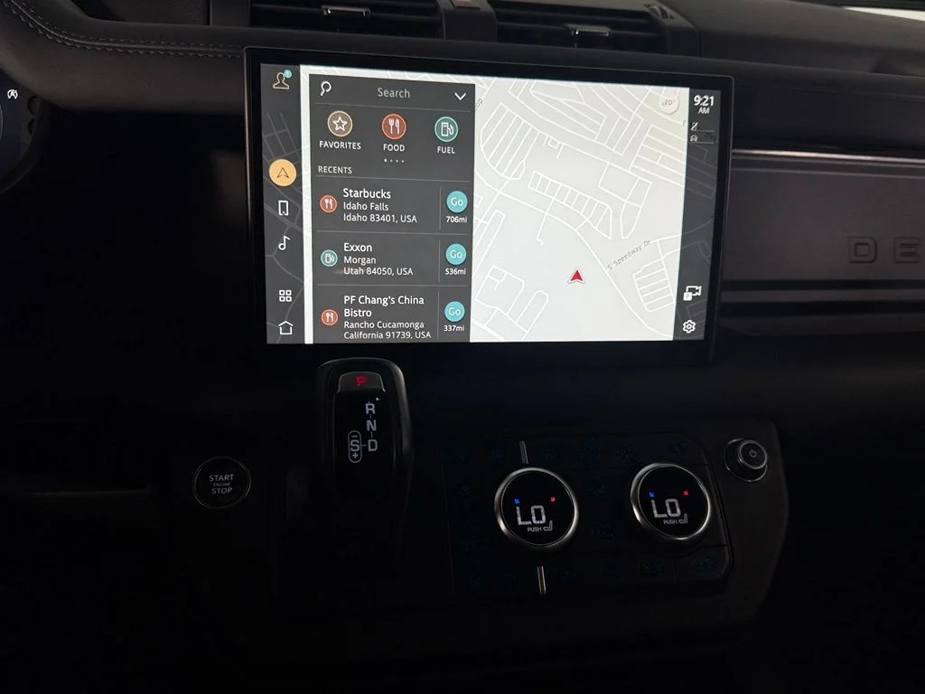 2024 Land Rover Defender X-Dynamic SE - Photo 18