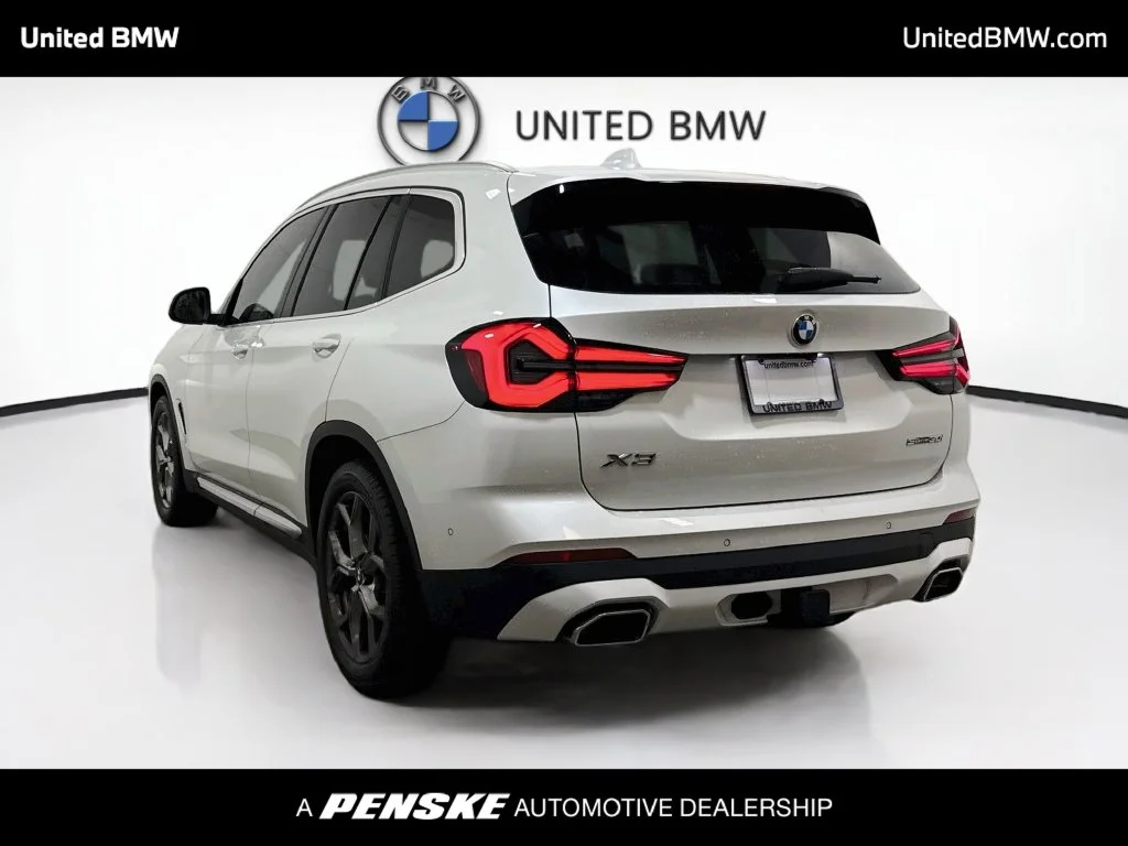Used 2023 Mineral White Metallic BMW sDrive30i image 7