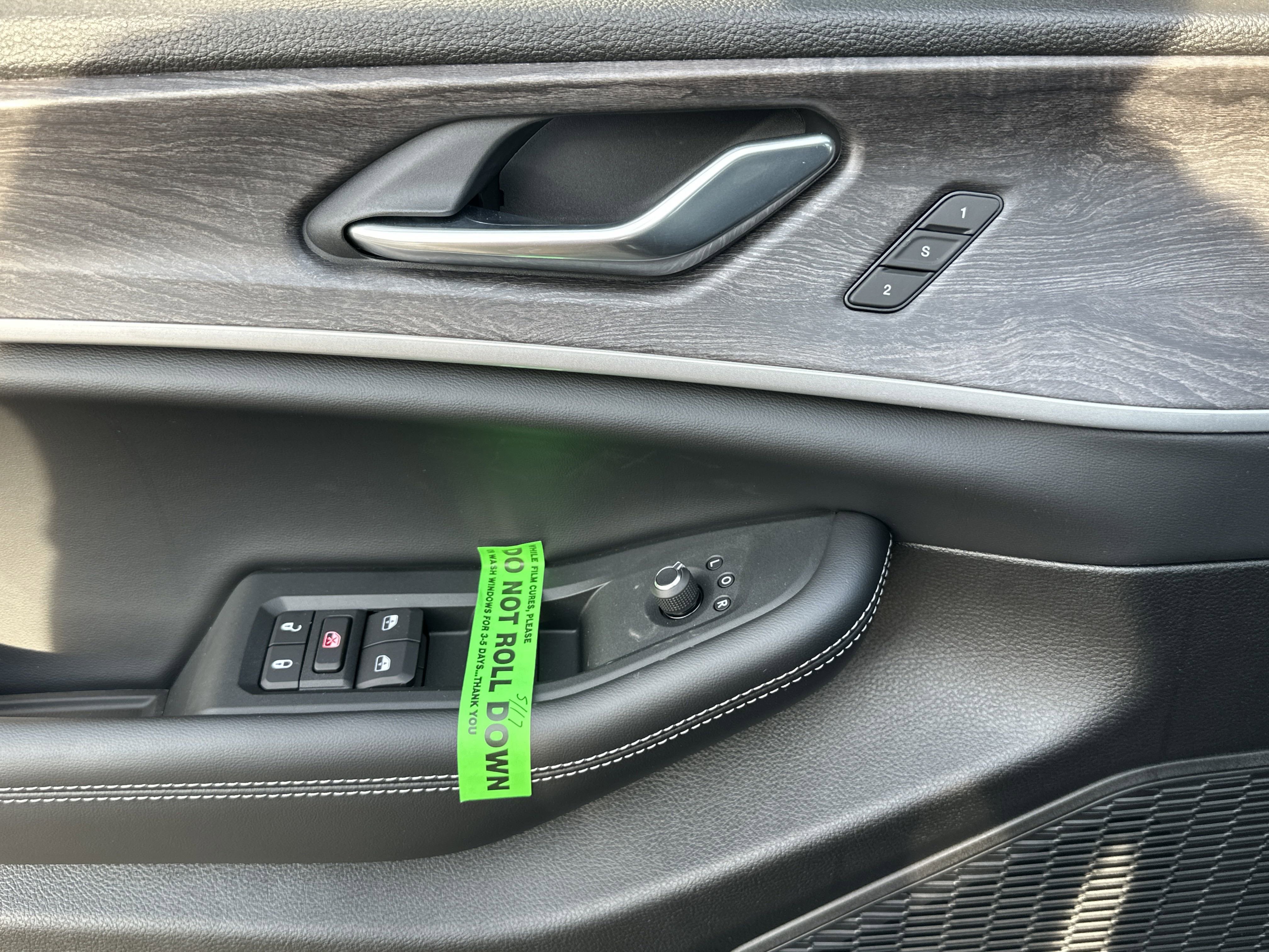 2025 Jeep Grand Cherokee L Limited - Photo 12