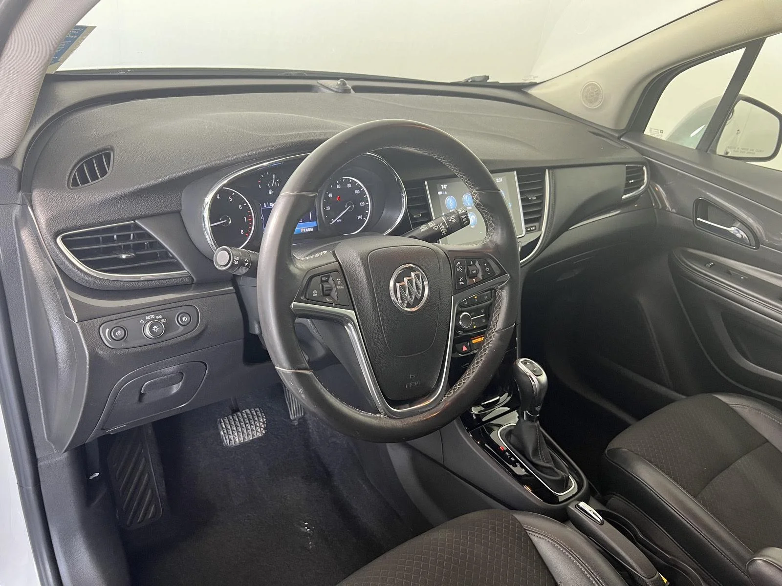 Used 2019 Summit White Buick Sport Touring image 10