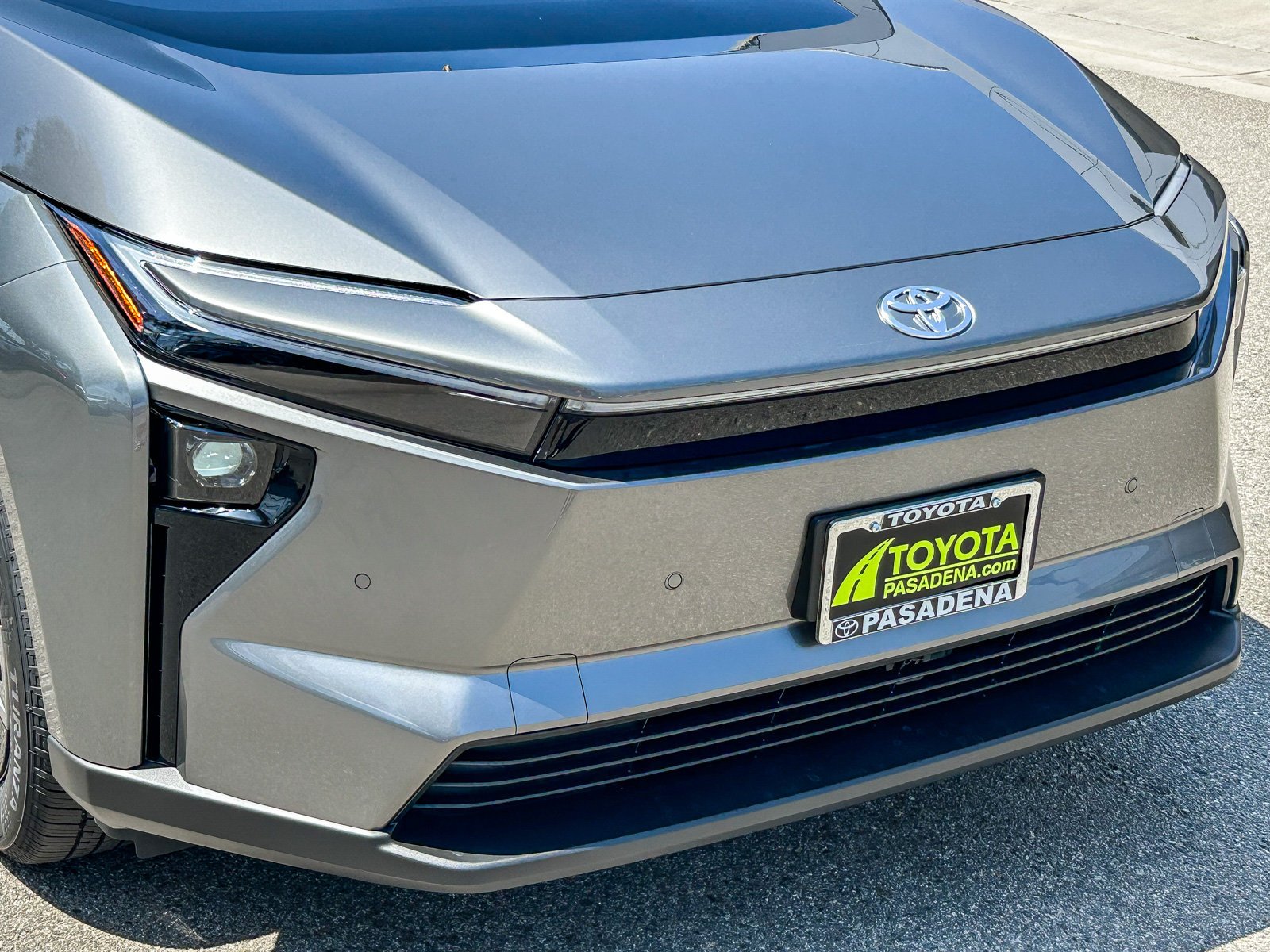 New 2026 Heavy Metal Toyota XLE image 5