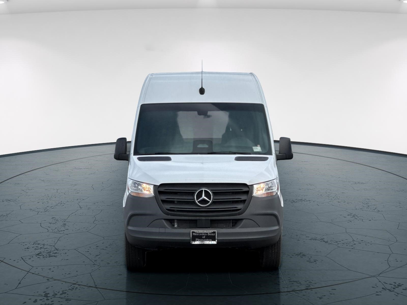New 2025 Arctic White Mercedes-Benz 2500 High Roof SO Diesel 144 WB image 9