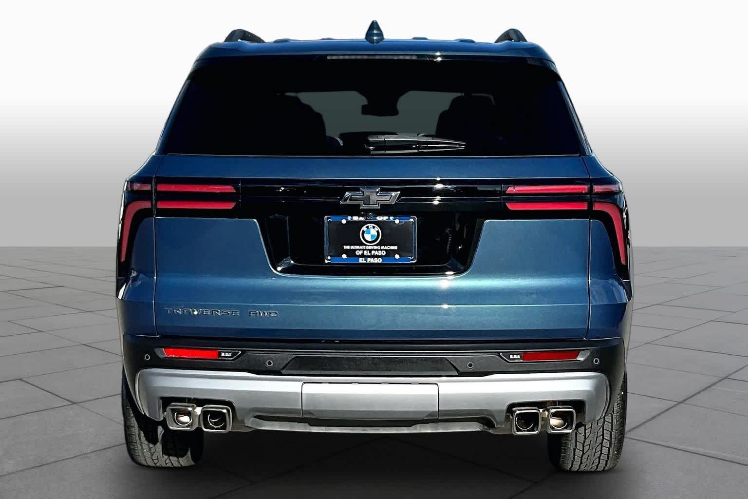 Used 2025 Lakeshore Blue Metallic Chevrolet AWD LT image 4