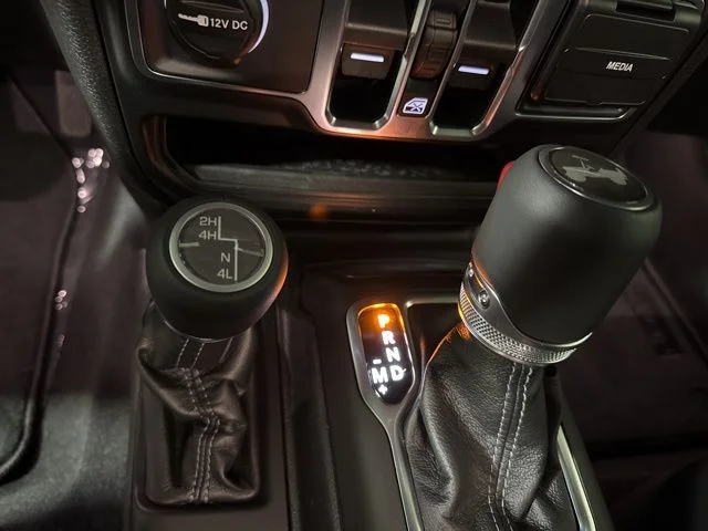 New 2026 Reign Exterior Paint Jeep Sahara image 17