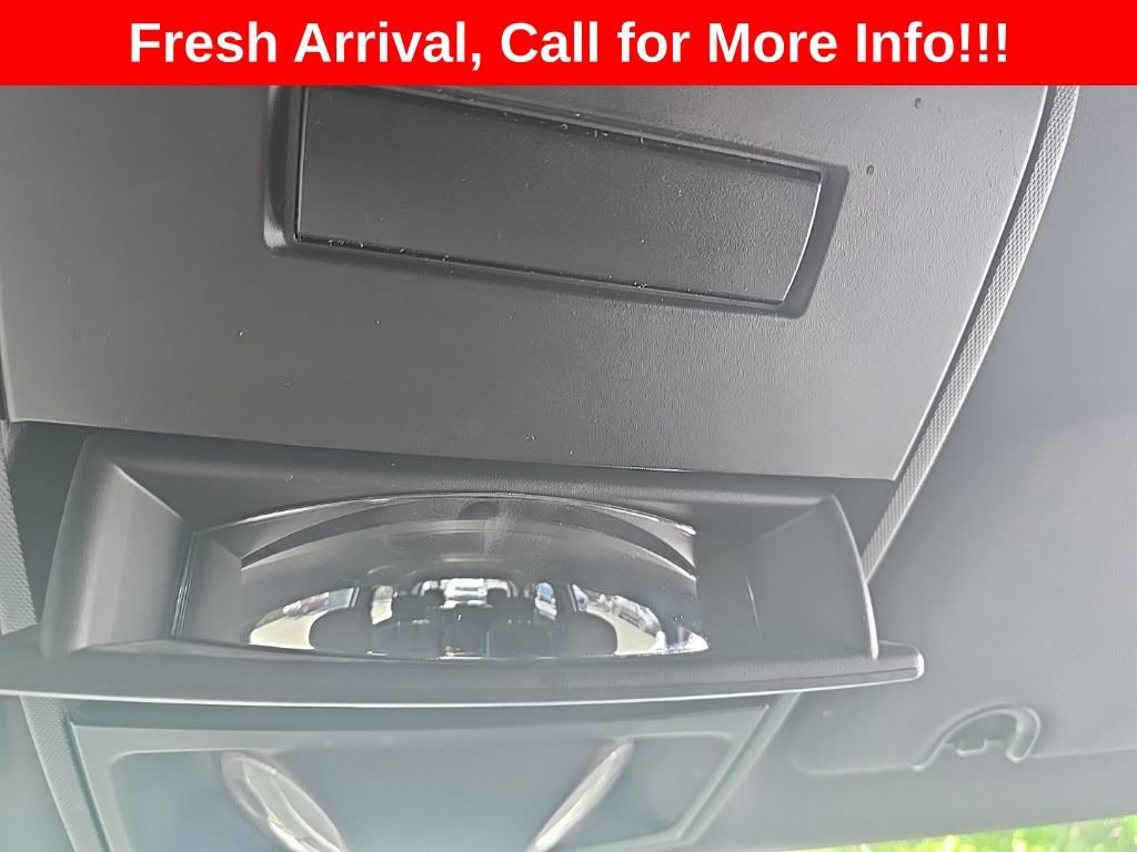 Used 2015 White Dodge SE Plus image 13