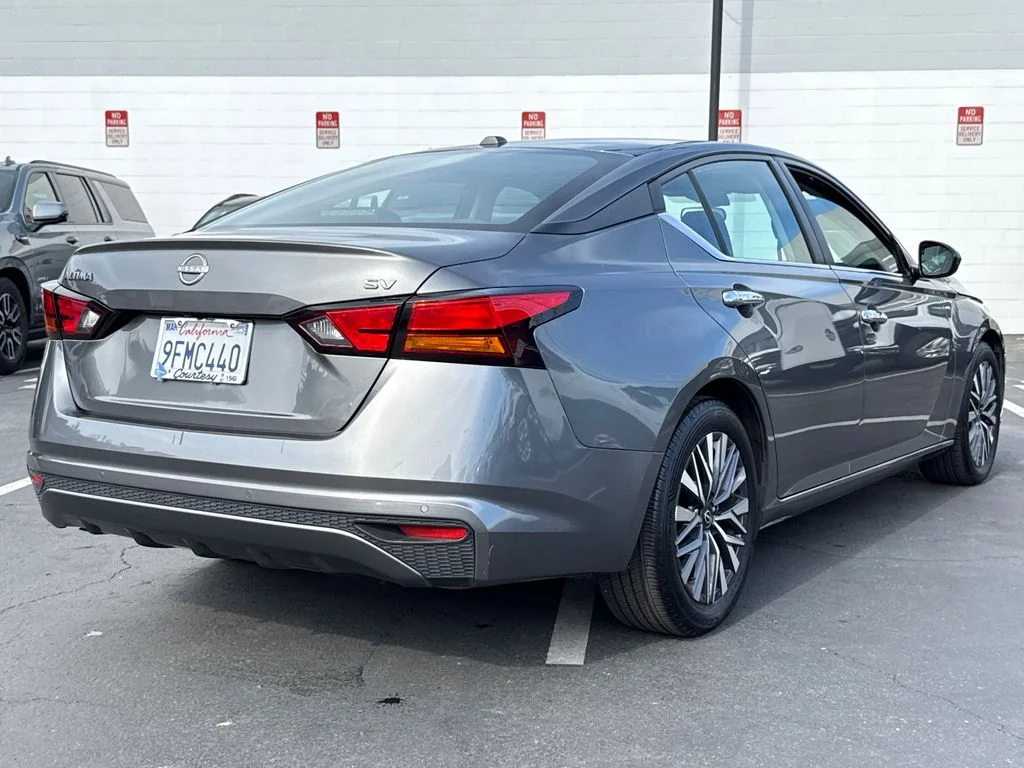Used 2023 Gray Nissan 2.5 SV image 15