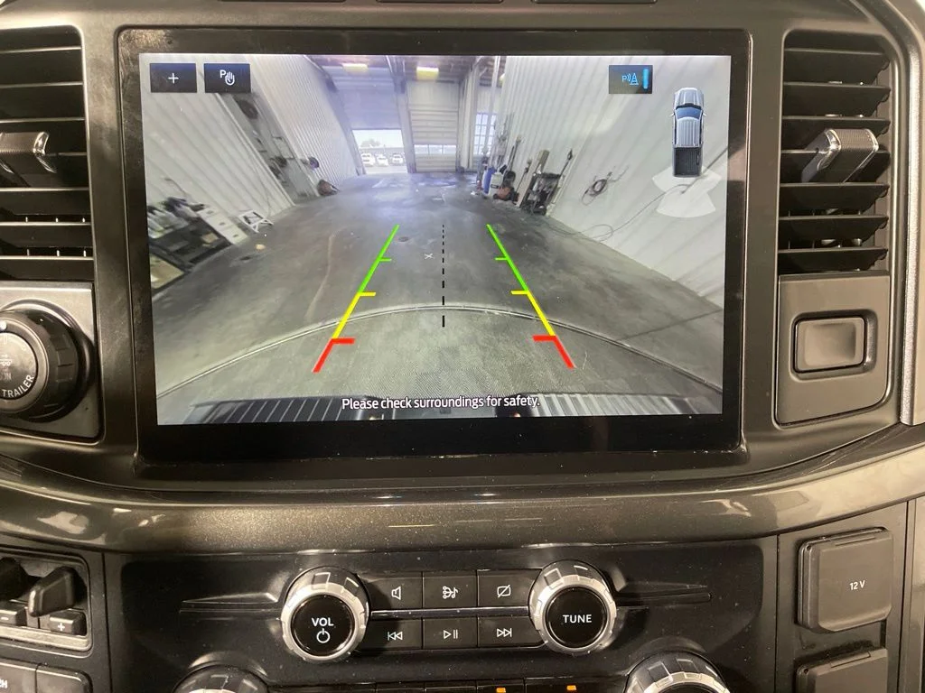 Used 2023 White Ford XLT image 17