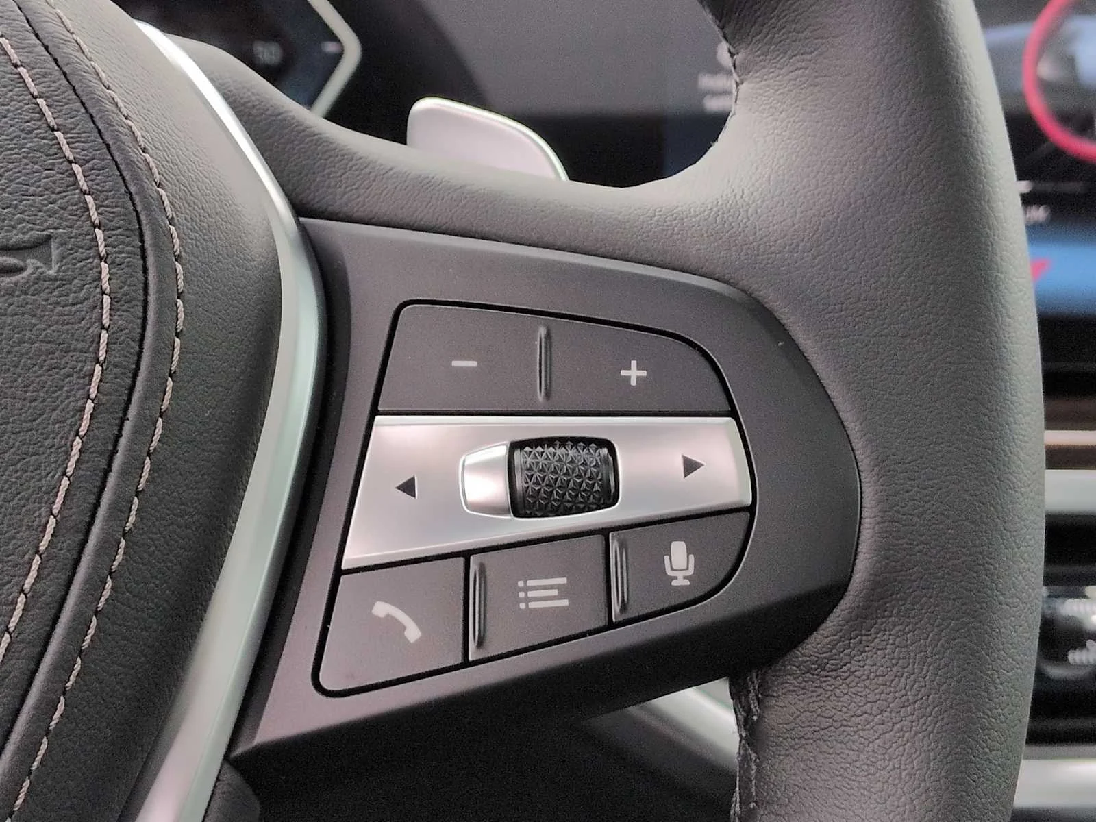 New 2026 Alpine White BMW xDrive40i image 26