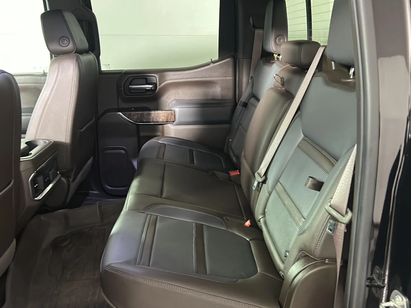 Used 2022 Onyx Black GMC Denali image 17
