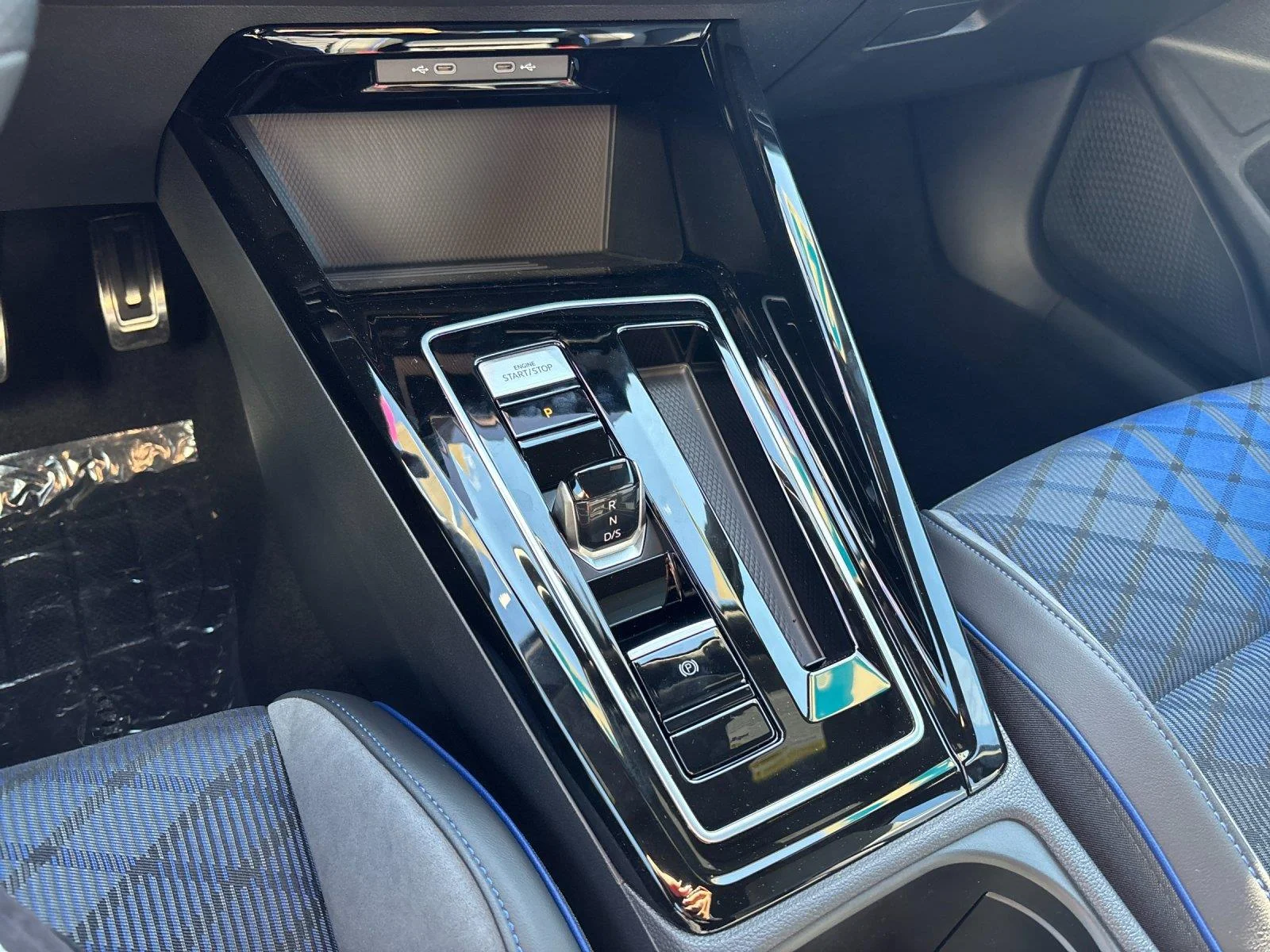 New 2026 Graphite Gray Volkswagen  image 27