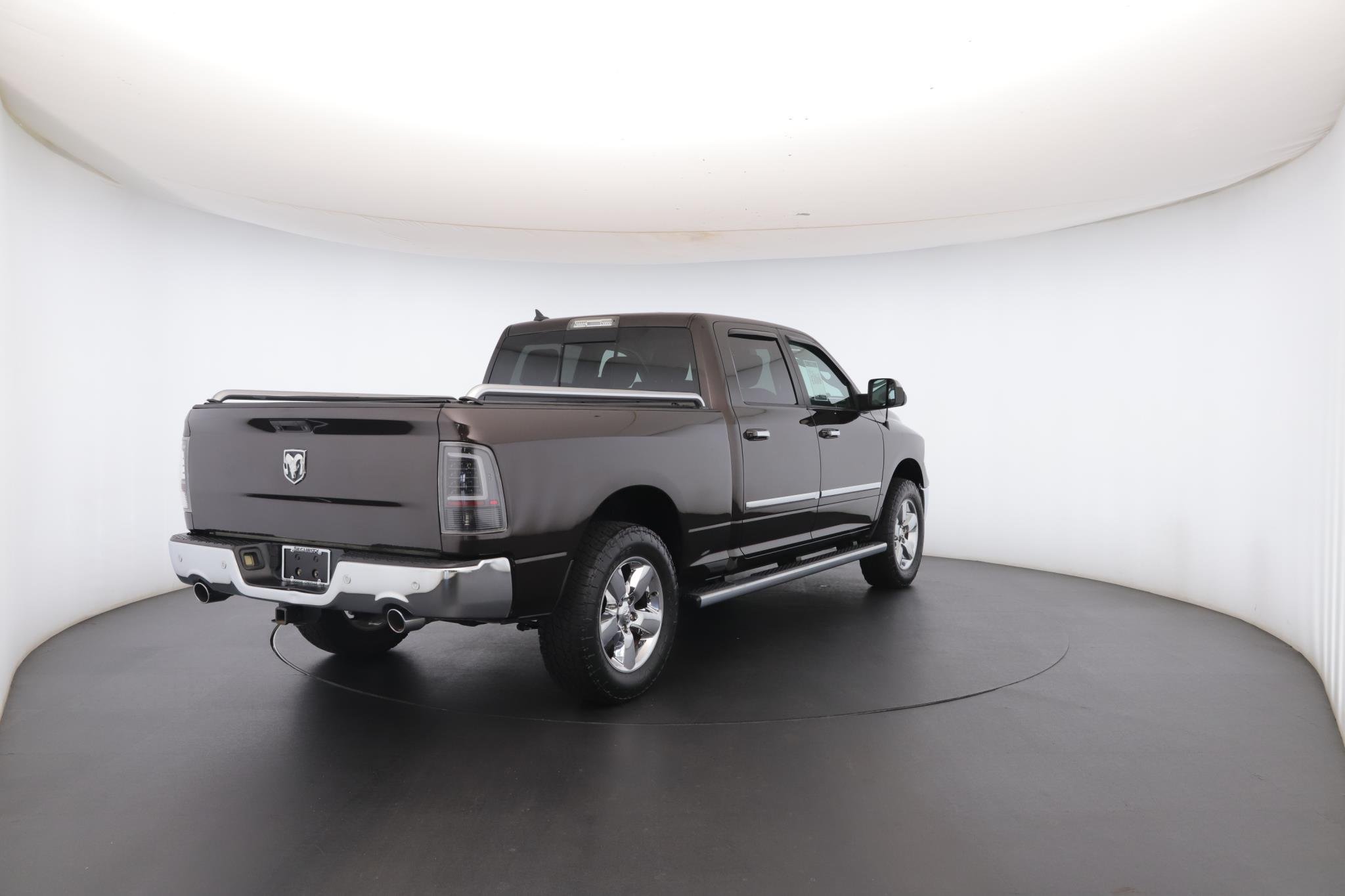 Used 2016 Luxury Brown Pearlcoat Ram 4WD Crew Cab 149 Big Horn image 30