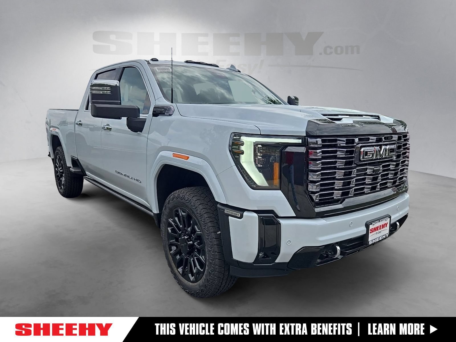 New 2026 Glacier White Tricoat GMC Denali Ultimate image 1