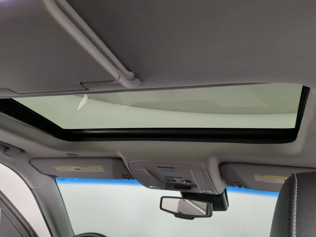 Used 2018 Tungsten Metallic Chevrolet LT image 27