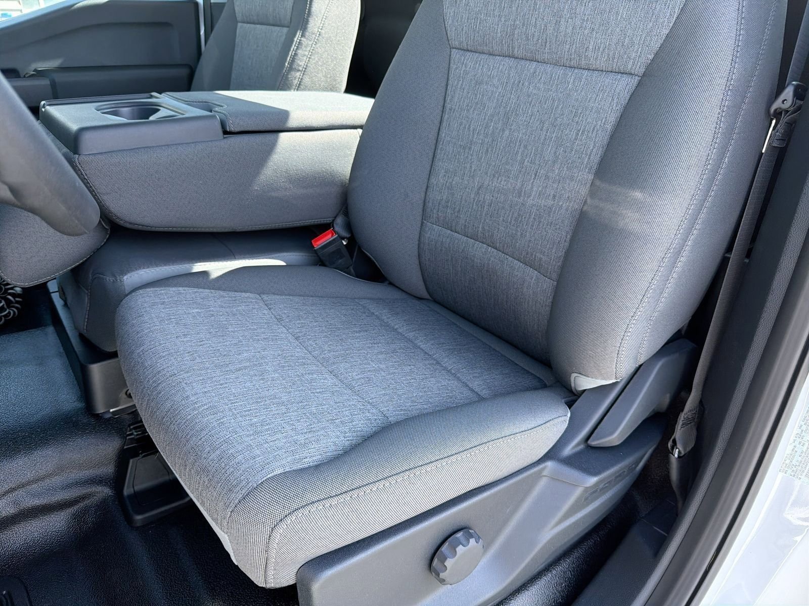 New 2026 Oxford White Ford F-250® XL image 17