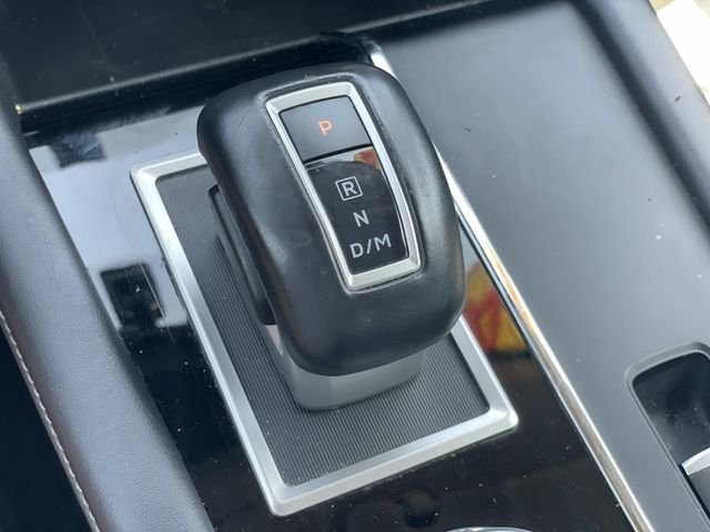 Used 2024 White Mitsubishi SE image 32