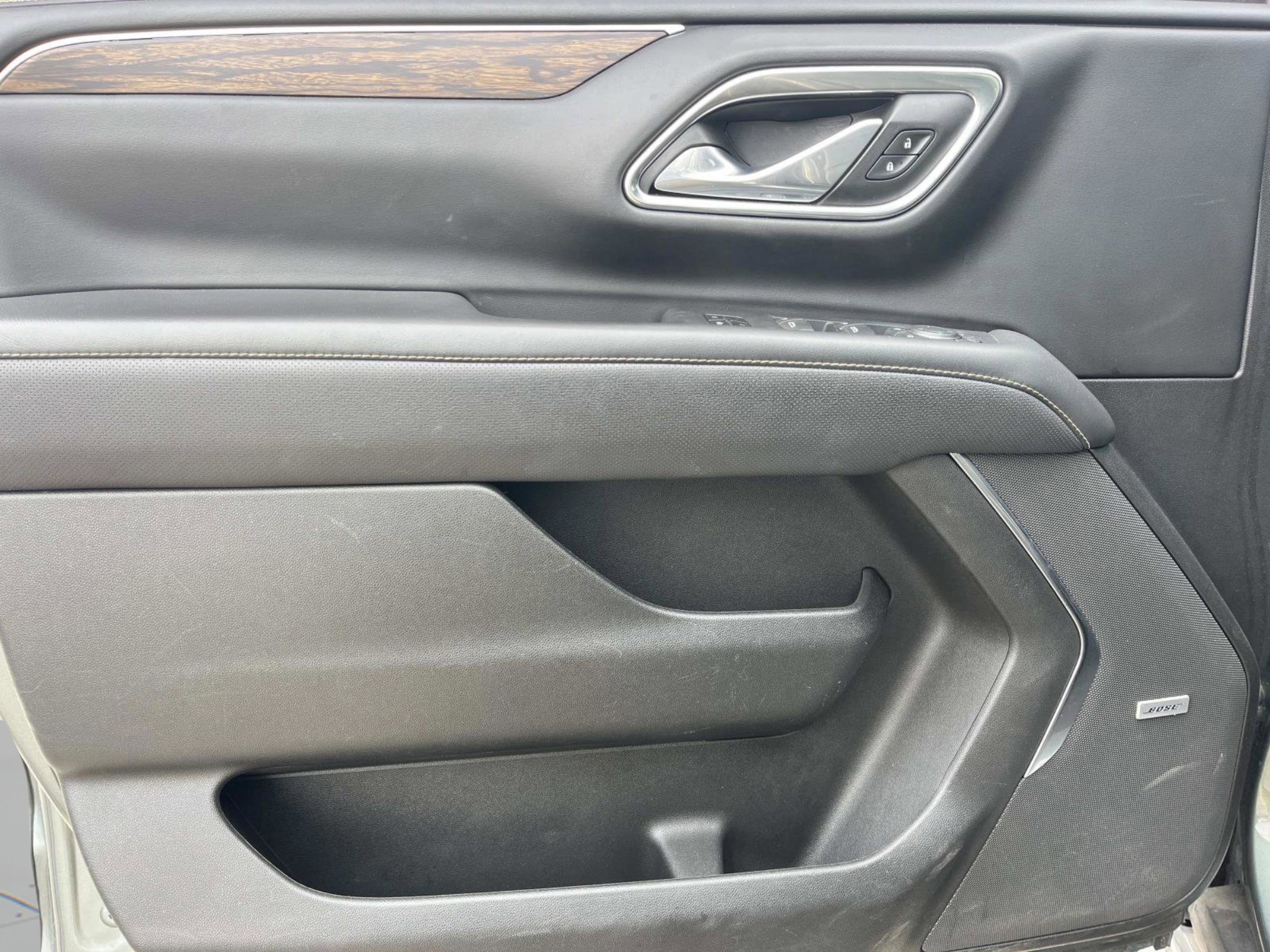 2023 Chevrolet Suburban Premier - Photo 27