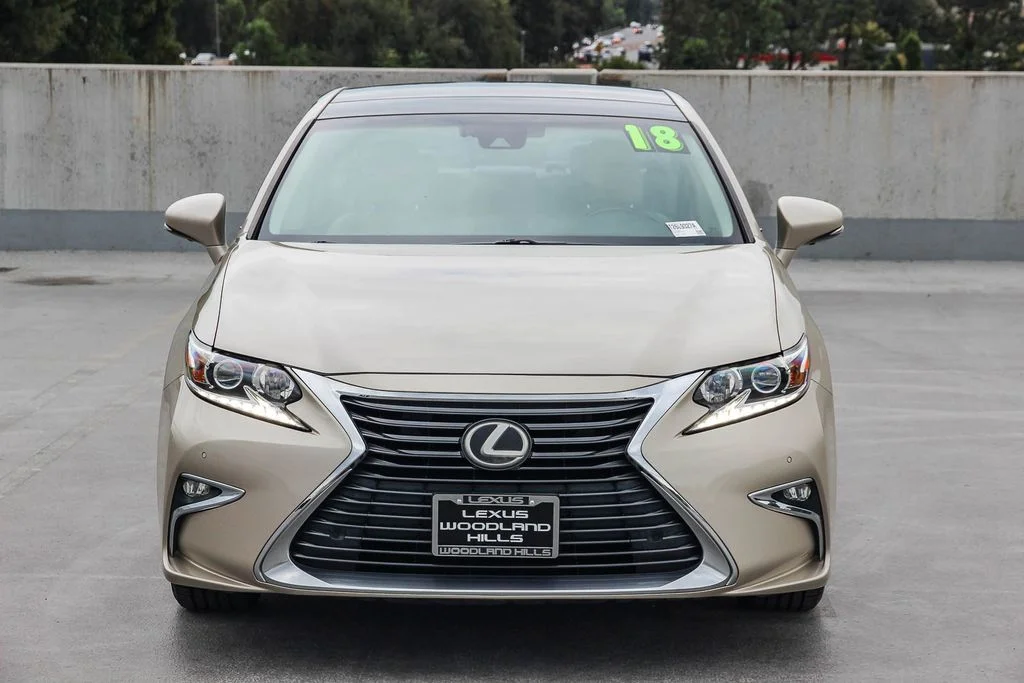 Used 2018 Beige Lexus 350 image 2