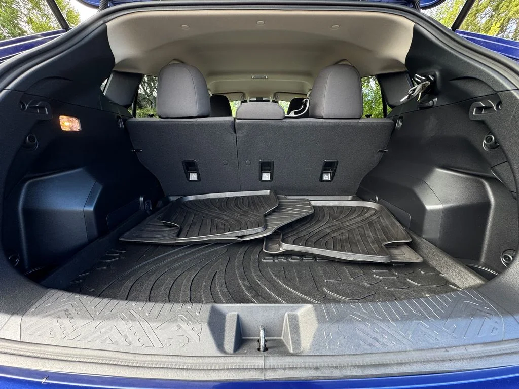 Certified Used 2025 Blue Subaru Premium image 34