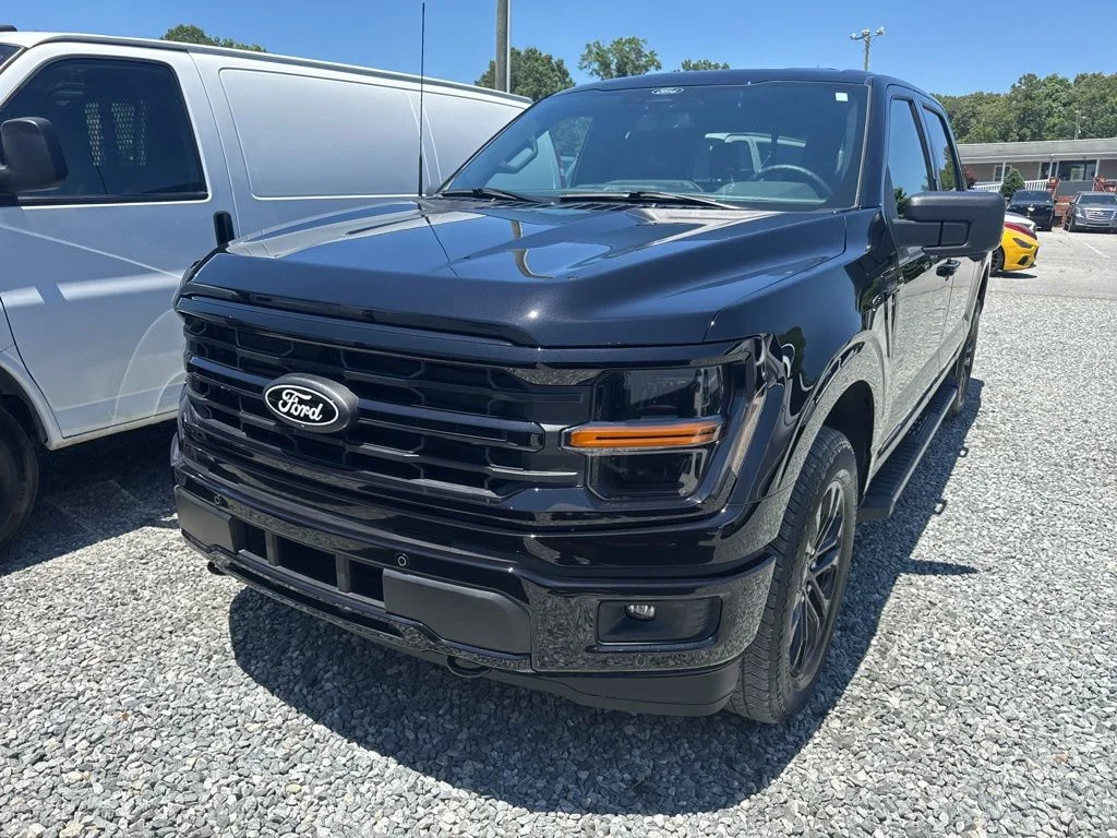 Used 2024 Black Ford XLT image 1