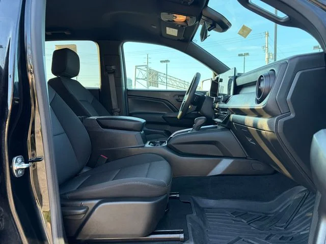 Used 2024 Black Chevrolet Trail Boss image 20