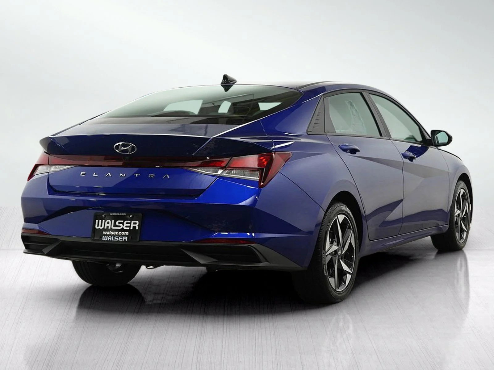 Used 2023 Intense Blue Hyundai SEL image 5
