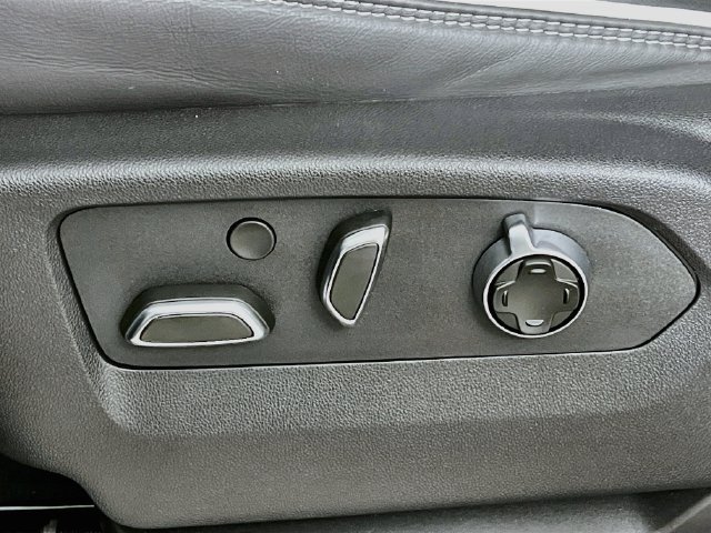 2025 GMC Sierra 1500 AT4X - Photo 11