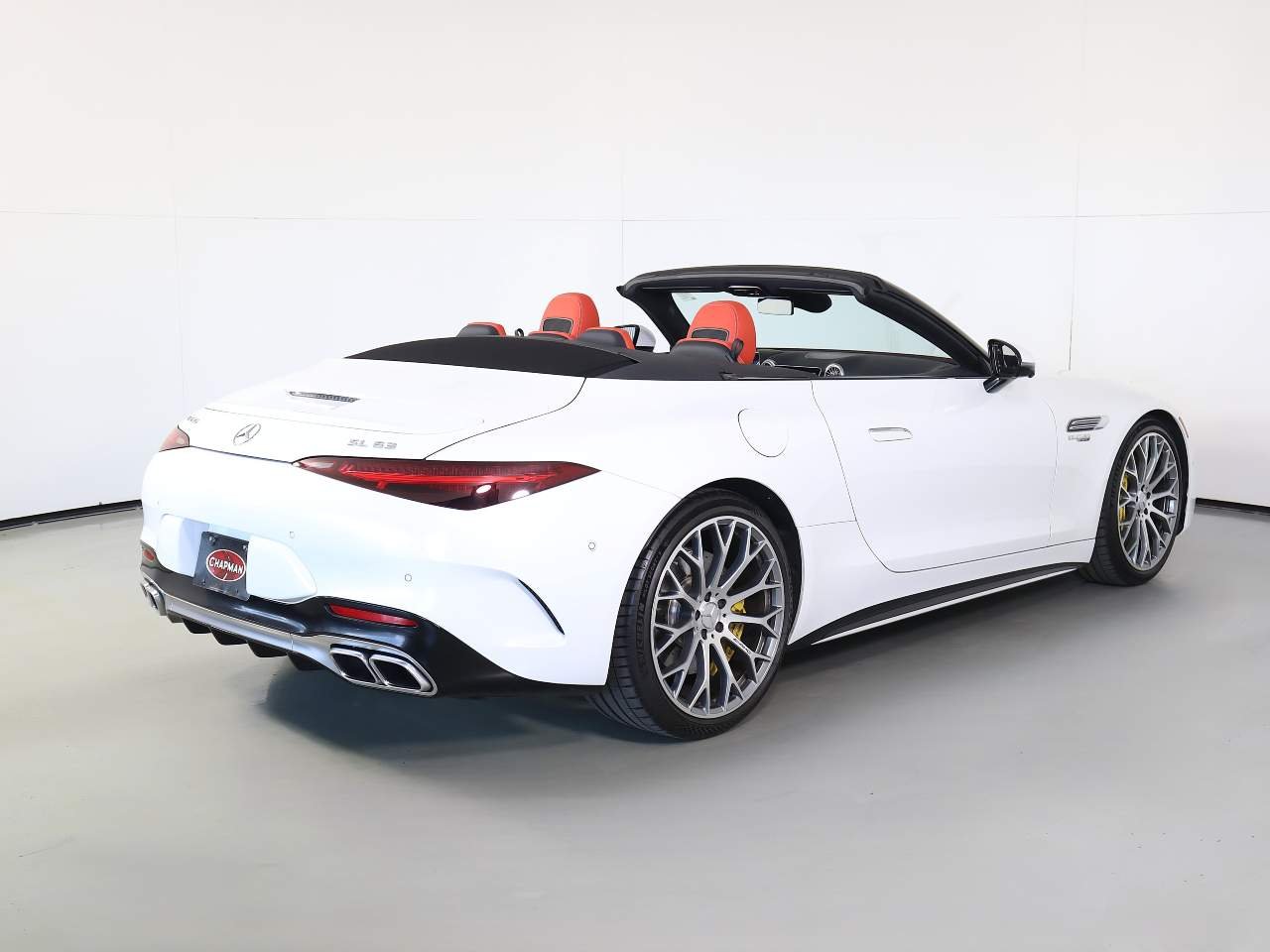 Used 2022 MANUFAKTUR Moonlight White Metallic Mercedes-Benz AMG® SL 63 image 5