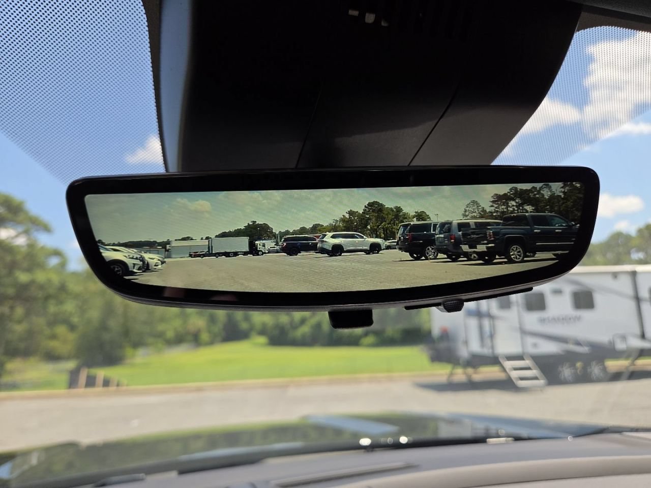 2026 GMC Yukon XL Denali - Photo 13