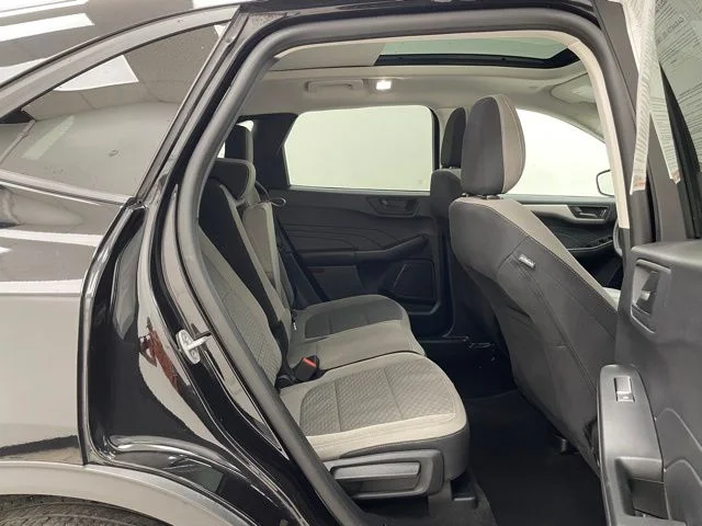 Used 2022 Black Ford  image 17