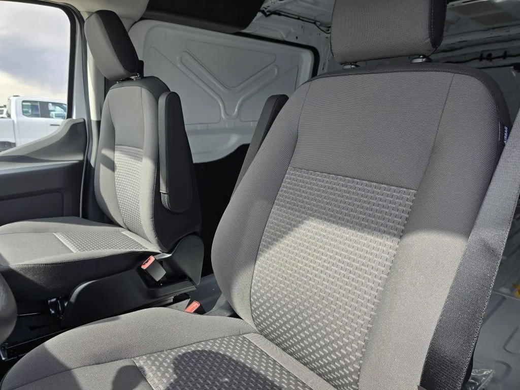 New 2026 Oxford White Ford Base image 33