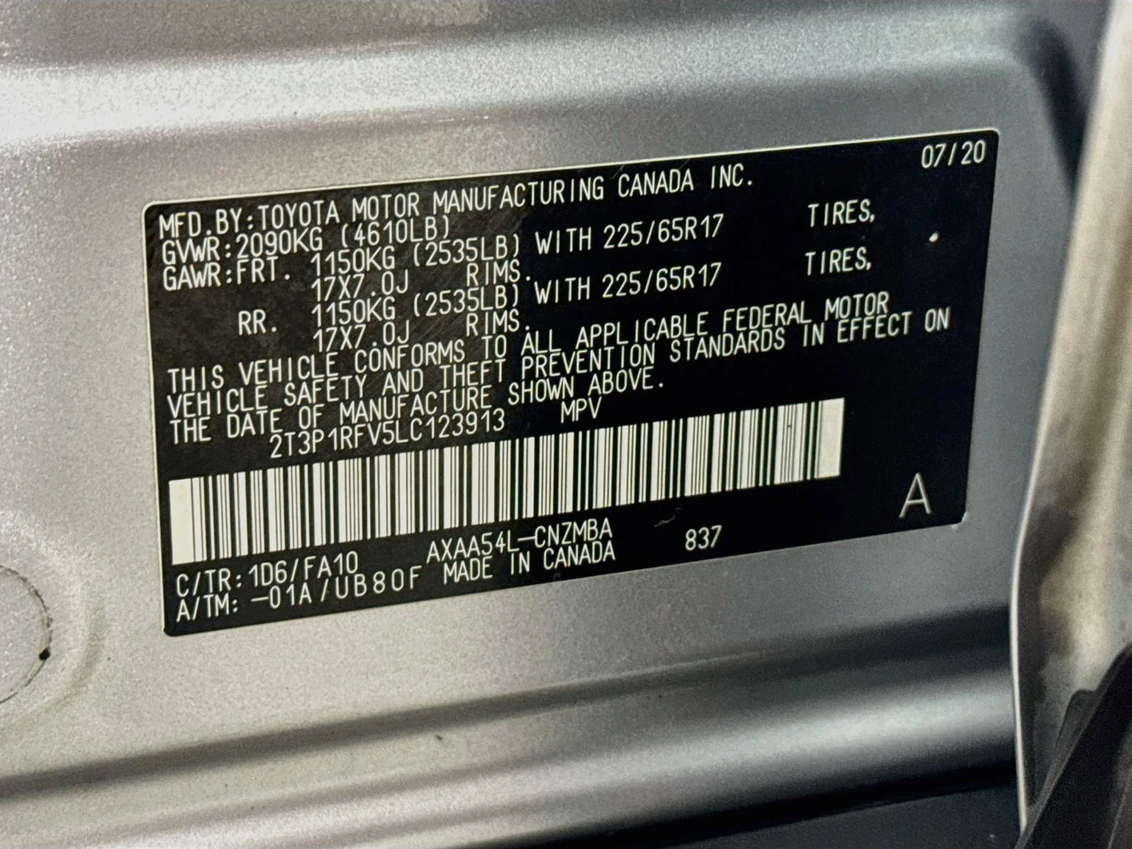 Certified Used 2020 Silver Toyota XLE image 32