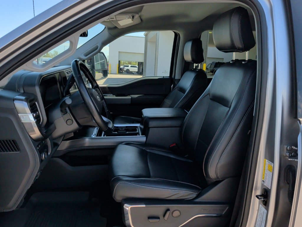 Used 2024 Iconic Silver Metallic Ford Lariat image 13