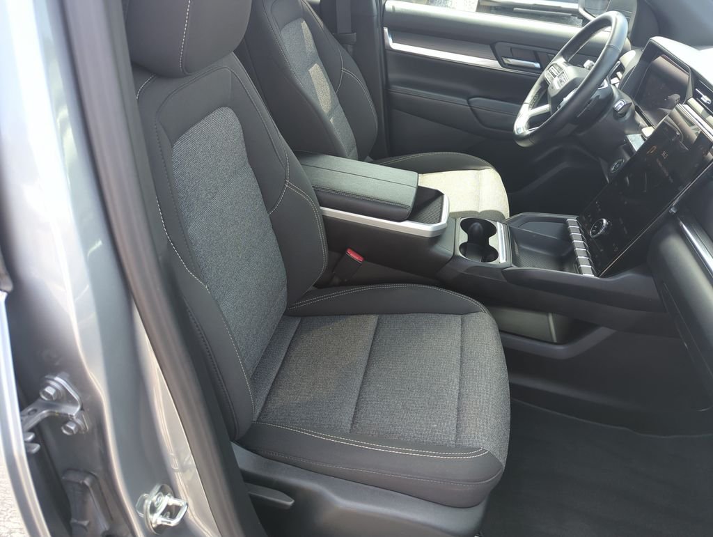 Used 2026 Silver GMC Elevation image 34