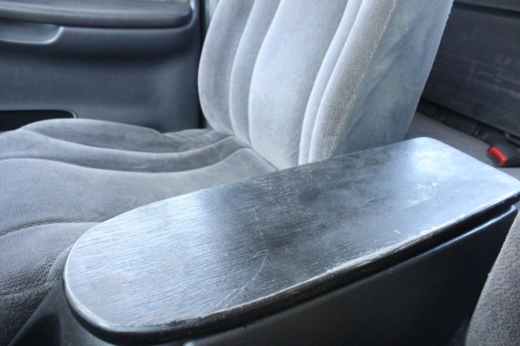 Used 2000 White Dodge Sport image 13