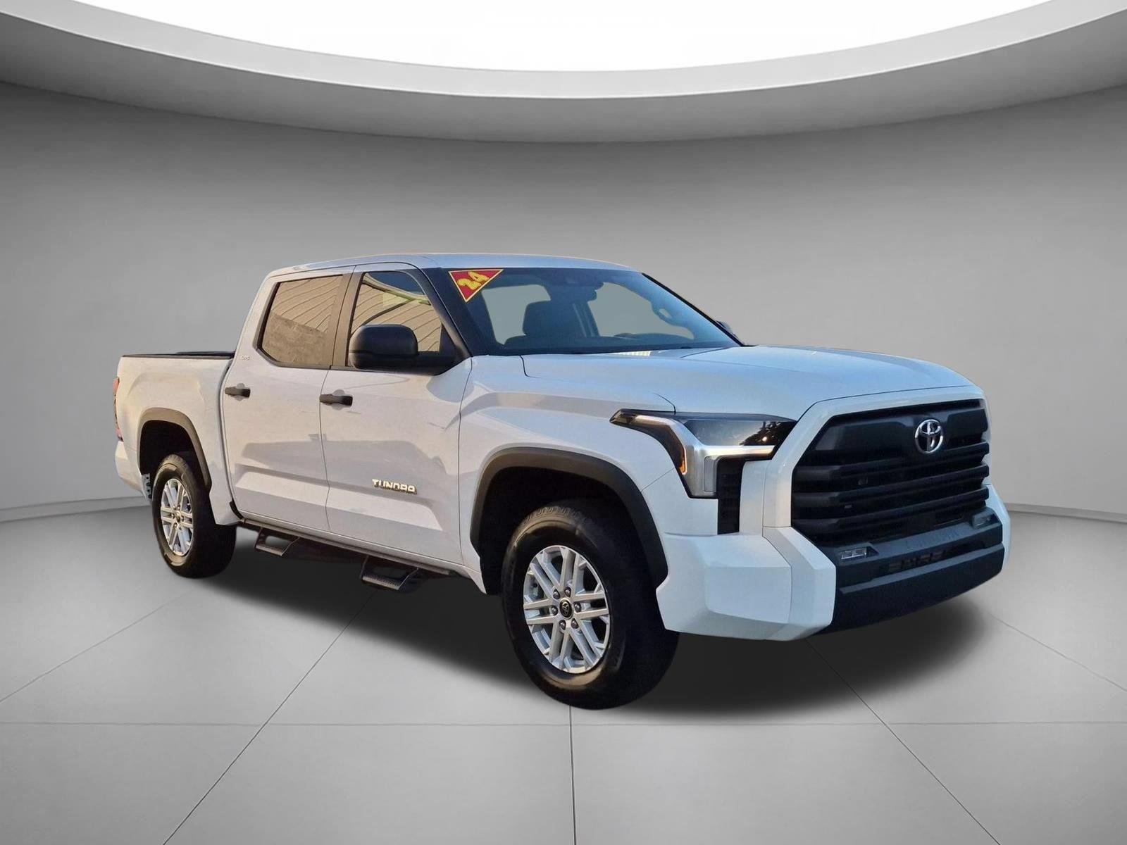 Used 2024 Ice Cap Toyota SR5 image 7