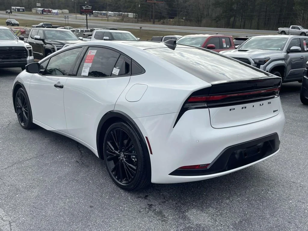 New 2026 Wind Chill Pearl Toyota Nightshade image 3