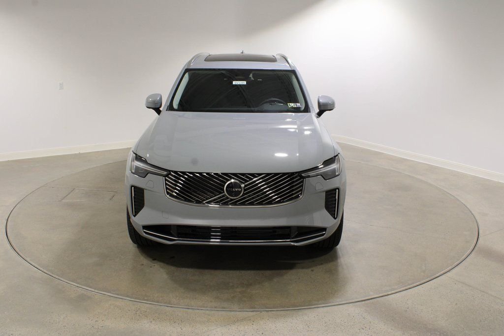 2026 Volvo XC90 Plus - Photo 9