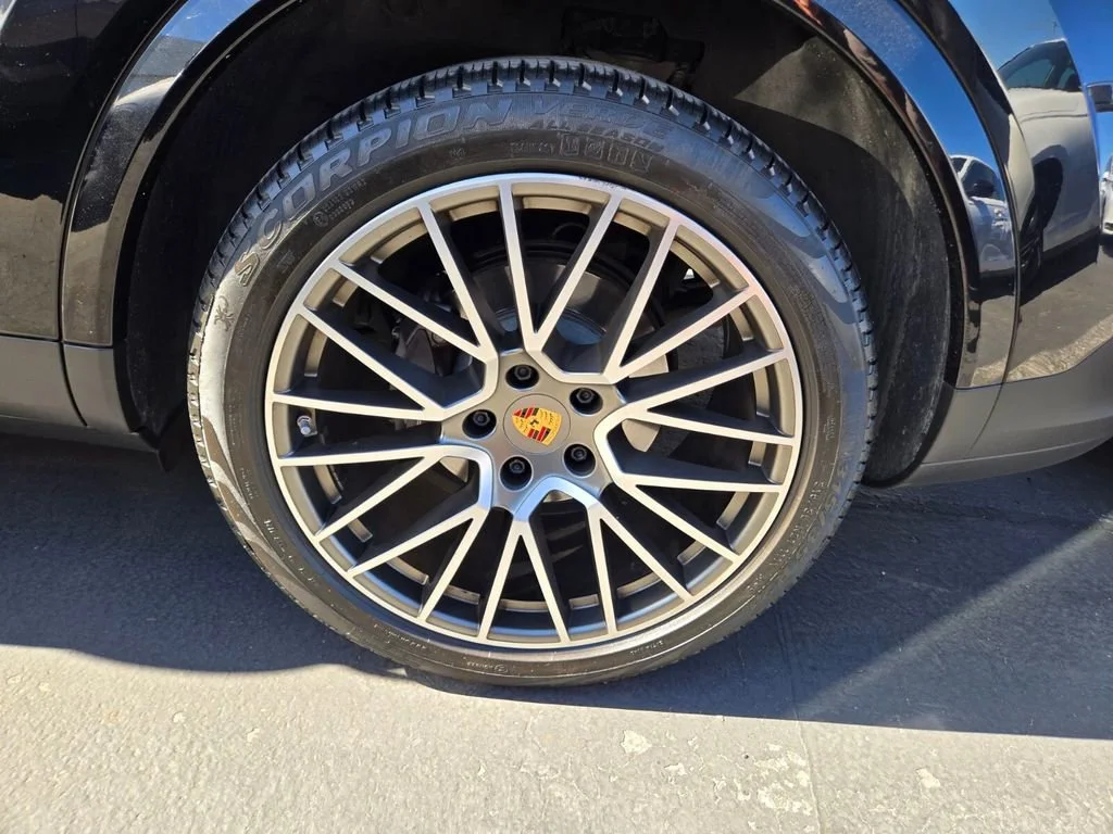 Used 2022 Black Porsche PLATINUM EDITION image 3