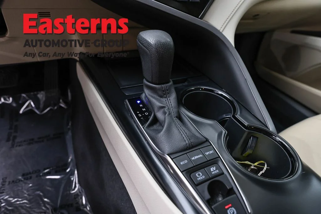 Used 2020 Black Toyota LE image 12