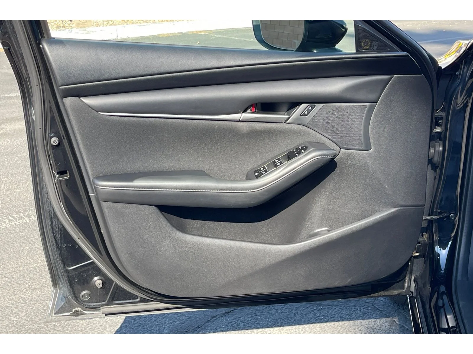 Used 2022 Jet Black Mica Mazda 2.0 image 12