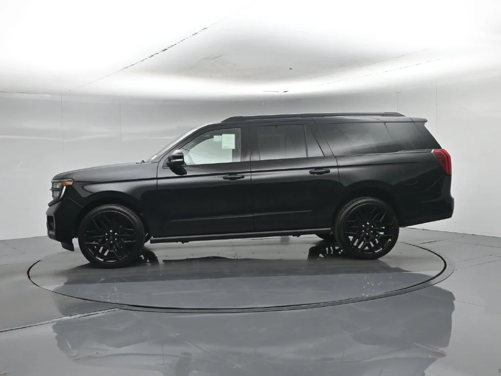 New 2027 Black Ford Platinum image 32