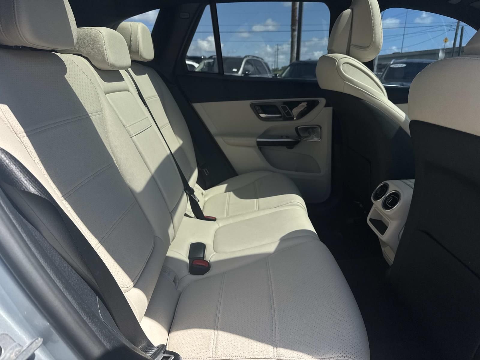 Certified Used 2023 Silver Mercedes-Benz GLC 300 image 11