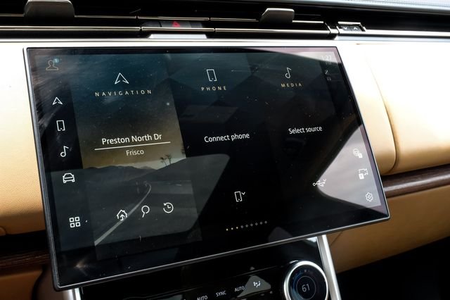 Used 2023 Black Land Rover SE image 41