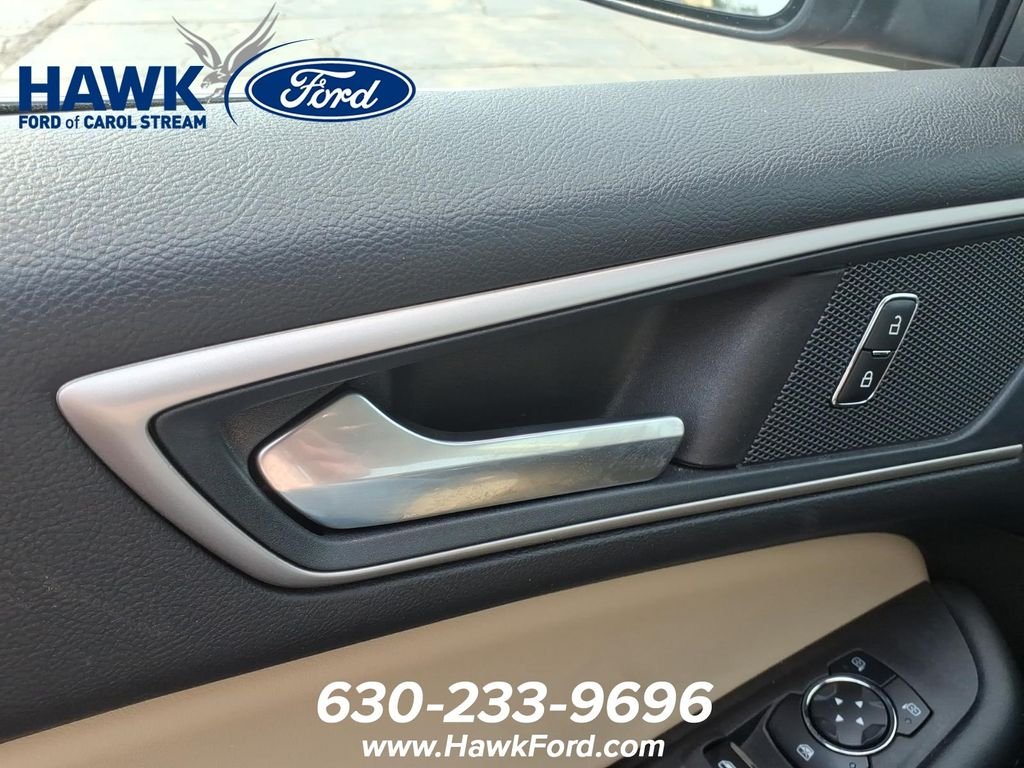 Used 2023 Red Ford SEL image 16