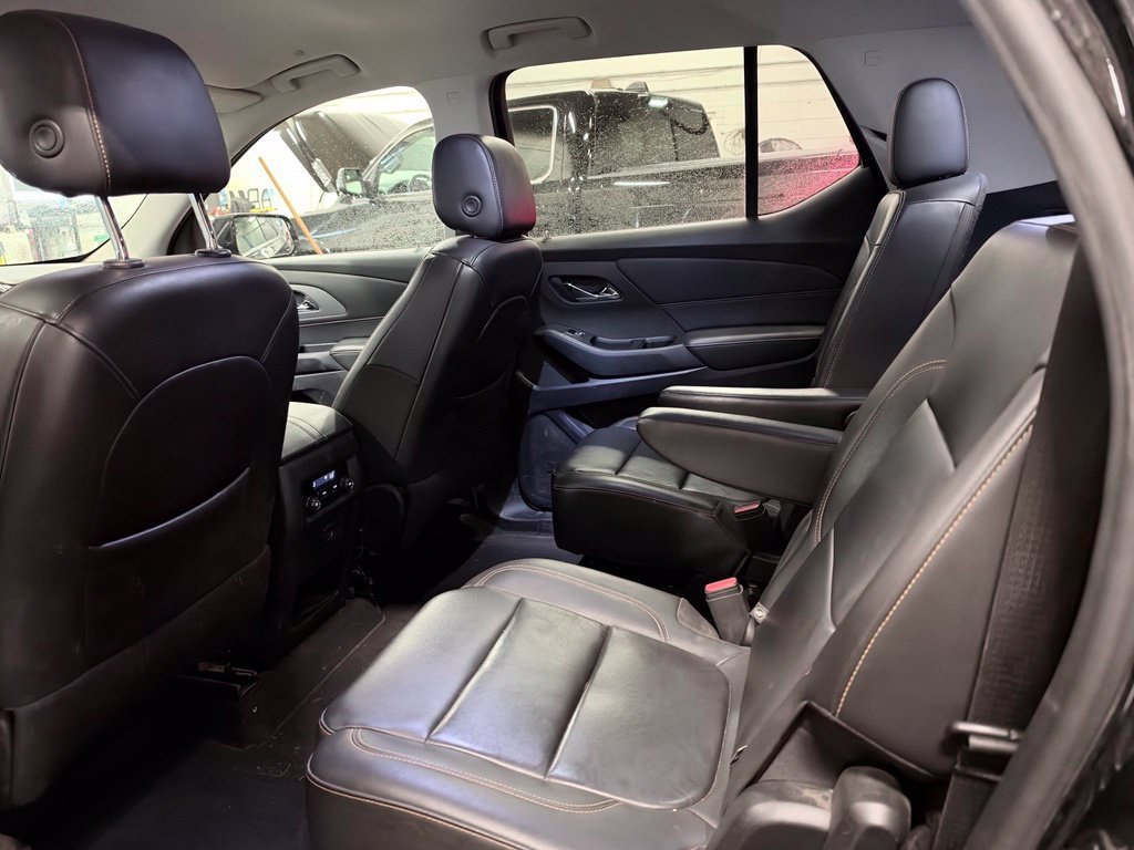 Used 2020 Black Chevrolet 3LT image 7